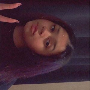 Meet your Posher, Auza-rae